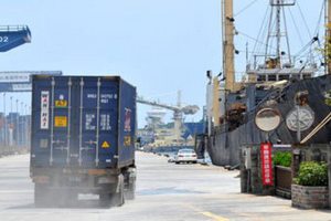 Торговый профицит Китая упал до 160 миллиардов долларов