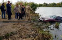Автомобиль с водителем утонул в Днестре в Одесской области