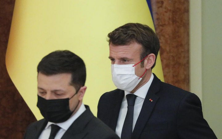 ​Зеленський з Макроном обговорили перебіг переговорів України та Росії