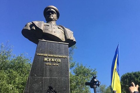 Памятник Жукову в Харькове не вносили в Госреестр недвижимых памятников Украины