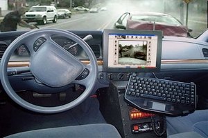 Автомобили московских гаишников оснастили видеокамерами