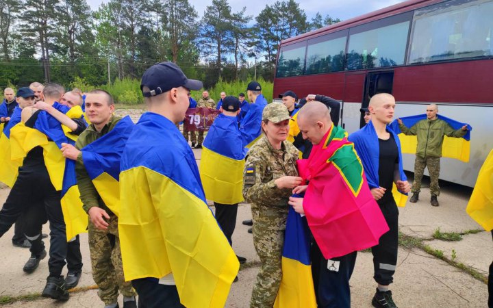 Головне за вівторок, 6 травня: удар балістикою по Сумах, атака на Запоріжжя, обмін полоненими 