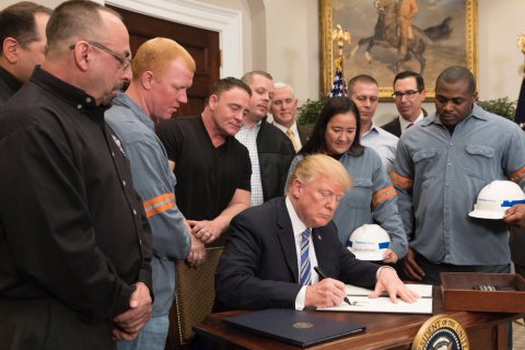 Трамп ввів мита на імпорт сталі та алюмінію