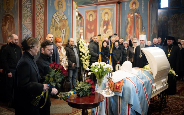 Президент Зеленський взяв участь у прощанні з патріархом Філаретом у Києві