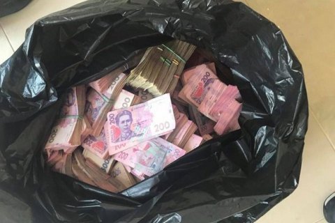 В Киеве ликвидировали конвертцентр с годовым оборотом 1 млрд гривен