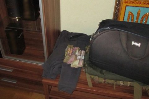 В руководстве полиции Донецкой области поймали вымогателей 