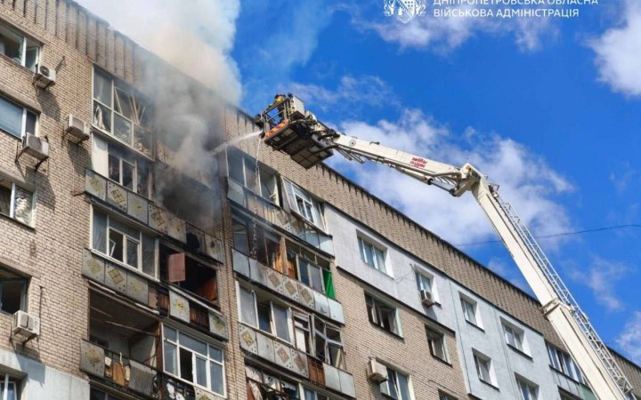Росіяни вдарили по Павлограду. Поранено людей, зокрема дитину (доповнено)