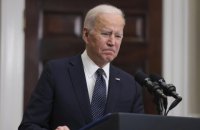 Президент США оголосив про перший пакет санкцій проти Росії