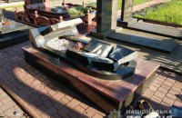 У Житомирській області розбили надгробки бійців АТО