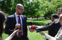 Яценюк: Україна потребує підтримки США і ЄС