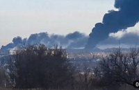 Під Васильковом після авіаудару росіян горить нафтобаза