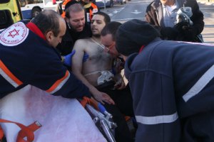 Палестинец с ножом ранил 9 человек в Тель-Авиве