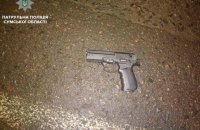 ​В Сумах мужчина устроил стрельбу и ранил двух человек