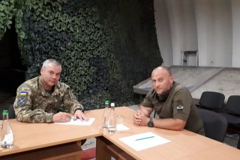 Командующий ООС допустил участие добровольцев в рядах ВСУ 