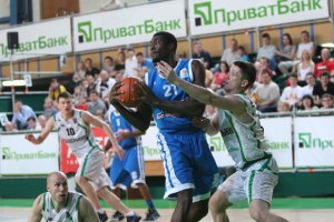 "Азовмаш" продолжает унижать "Будивельник"