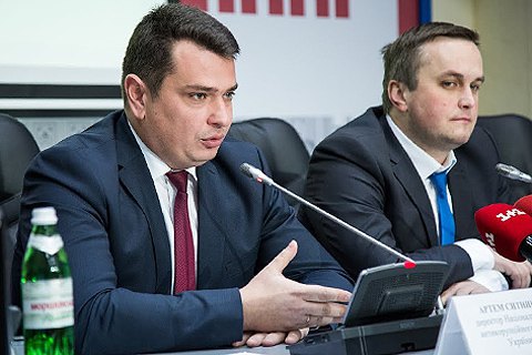 Послы стран G7 призвали Сытника и Холодницкого быть сдержаннее в работе, - источник