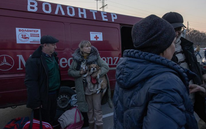 Эвакуация из Мариуполя: колонна выехала из Запорожья в Бердянск