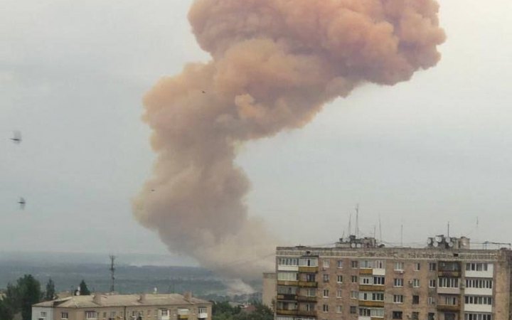 В укриттях підприємства "Азот" у Сєвєродонецьку лишається близько 500 людей