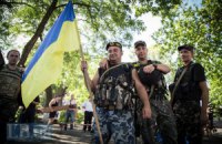 На въездах в Мариуполь устанавливают противотанковые ежи