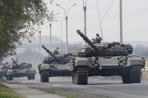 Бойовики розмістили десятки танків та гаубиць біля лінії зіткнення, - ОБСЄ
