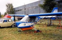 Под Харьковом упал одномоторный самолет, пилот сломал ногу