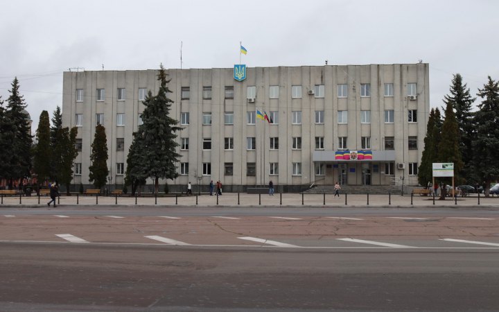 У Ніжині невідомі збирають кошти від імені заступника міського голови, влада каже звертатися в поліцію