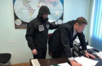 На взятке попался сотрудник Национального института стратегических исследований