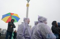 Украинцам завтра обещают теплую погоду, местами дожди