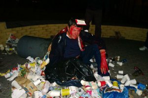 Пилипишин написал заявление в милицию после того, как его бросили в мусорник
