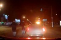 ​В Одессе охранник уволился и катался пьяным по городу на служебном авто с "мигалками"