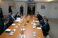 Порошенко передал Туску предложения по введению санкций из-за дела Савченко