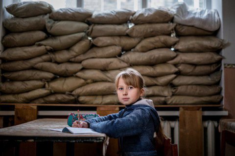 Міносвіти спростувало інформацію про закриття шкіл та садочків у ОРДЛО