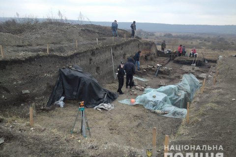 На Львівщині невідомі пошкодили археологічну пам'ятку національного значення