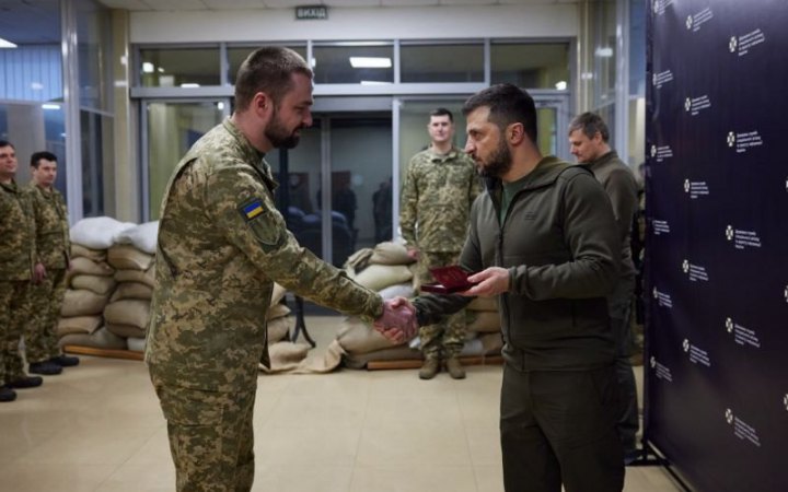 Президент вручив ордени та медалі військовим Держспецзв’язку (список)