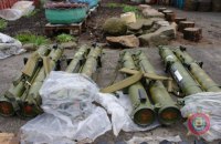 У Бахмуті затримали двох бойовиків "ДНР" зі зброєю