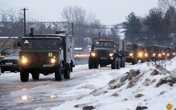 Росіяни скоротили своє угруповання в Білорусі майже в 2 рази, - ГУР