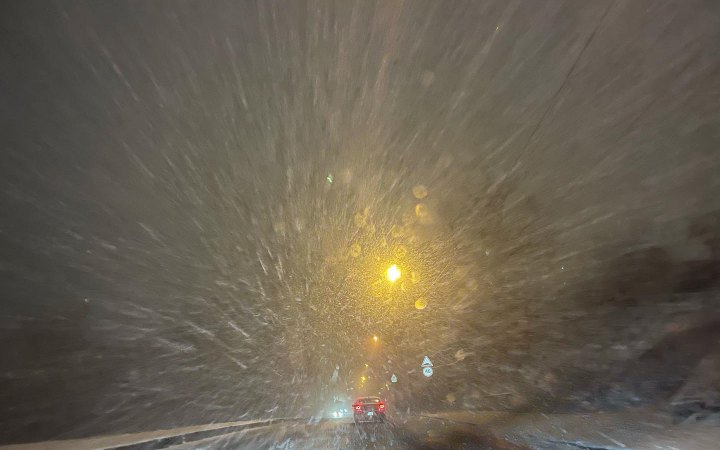 На низці автошляхів Харківщини через негоду заборонили рух транспорту