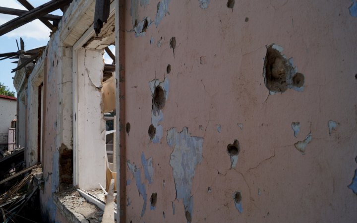 У Херсоні внаслідок обстрілів загинула жінка, ще десять людей постраждали (оновлено)