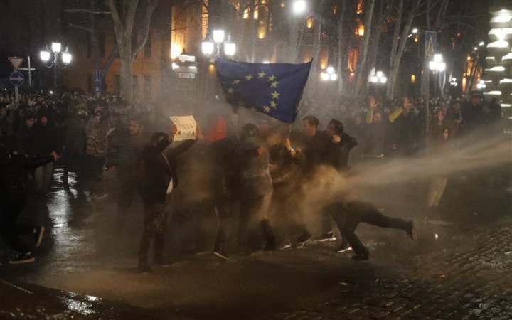 МЗС України висловило солідарність із протестувальниками у Тбілісі проти закону про “іногентів”