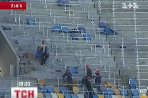 За день до открытия львовский стадион напоминает строительную площадку