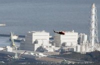 Японский чиновник выпил стакан очищенной от радиации воды из лужи на Фукусиме-1