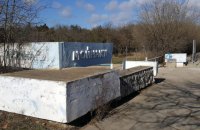 Російські окупанти розпочали знищувати в Євпаторії Мойнакський парк