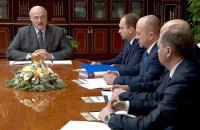 Лукашенко дважды созвонился с Путиным и поручил найти альтернативу российской нефти
