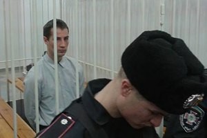 Еще одного задержанного на Банковой отпустили под домашний арест