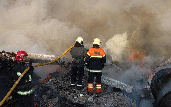 Вранці РФ обстріляла три райони Харкова. Загинула жінка