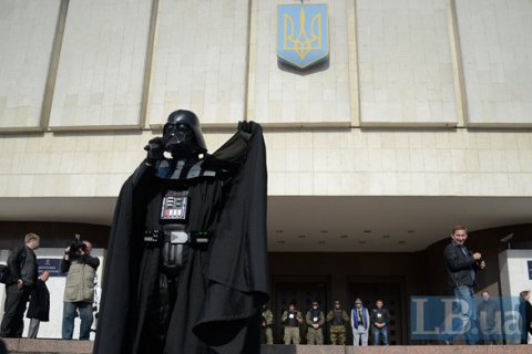 Администрация Президента ответила шуткой на петицию о Дарте Вейдере