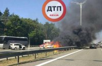 Автомобиль сгорел в результате ДТП на Бориспольской трассе 