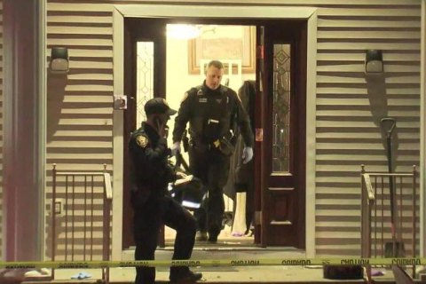 Около Нью-Йорка мужчина с мачете напал на синагогу во время празднования Хануки 