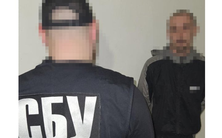 На Дніпропетровщині затримали дезертира, якого підозрюють у корегуванні російських атак