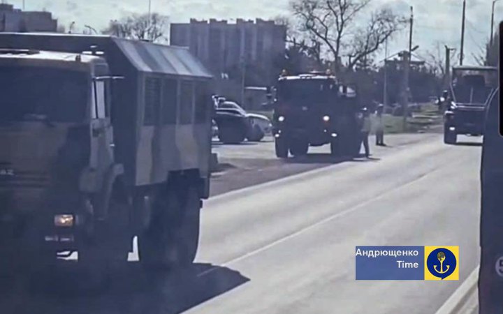 Андрющенко: росіяни будують нову лінію укріплень біля окупованого Маріуполя